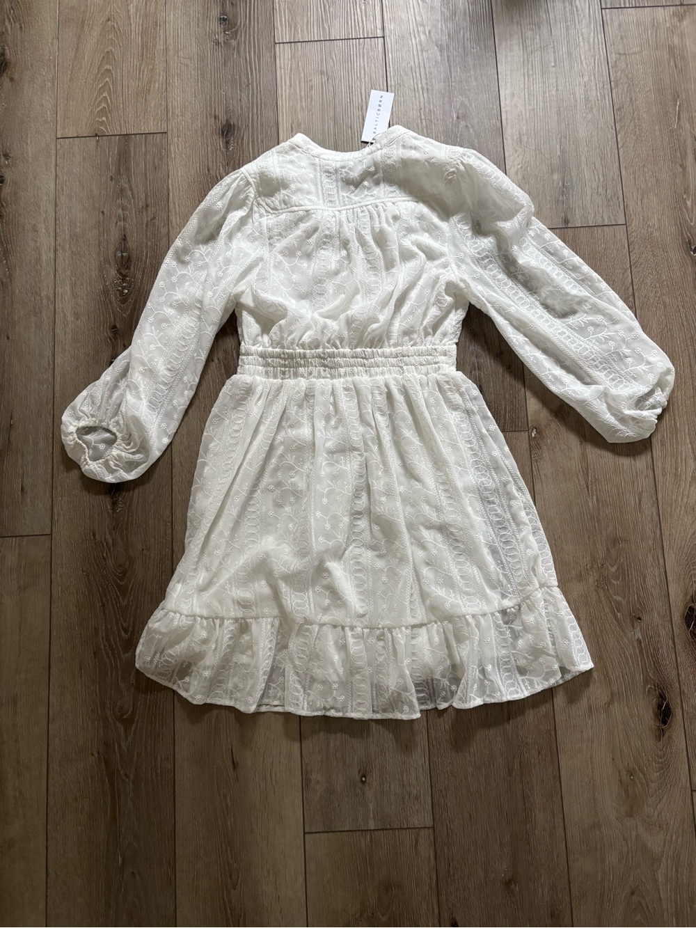 Baltic Born Harmony Embossed Mini Dress Off White nwt size small - Picture 3 of 3